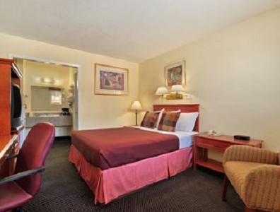 Americas Best Value Inn & Suites-College Station Exterior photo