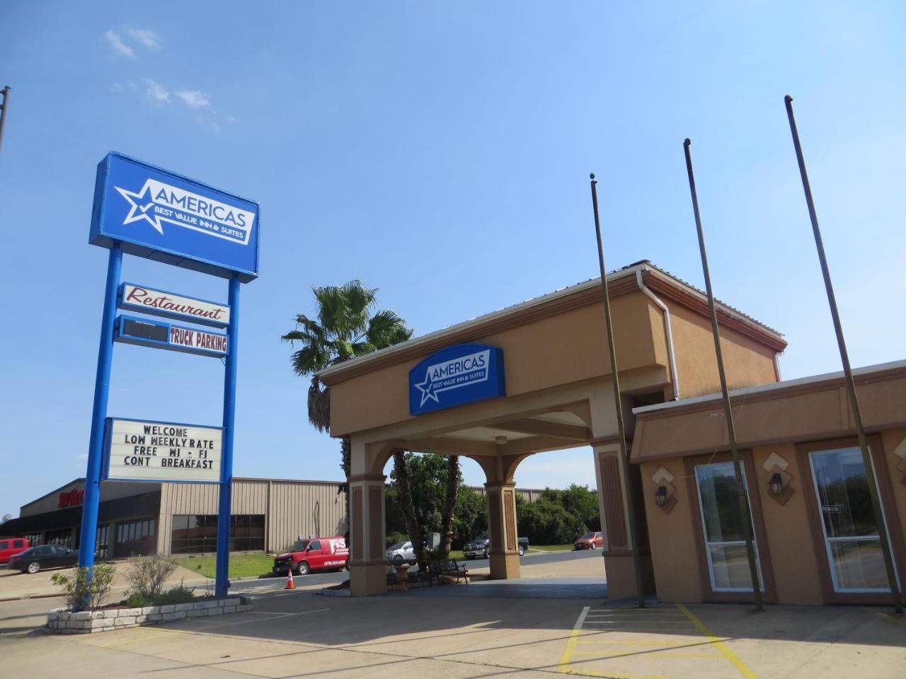 Americas Best Value Inn & Suites-College Station Exterior photo